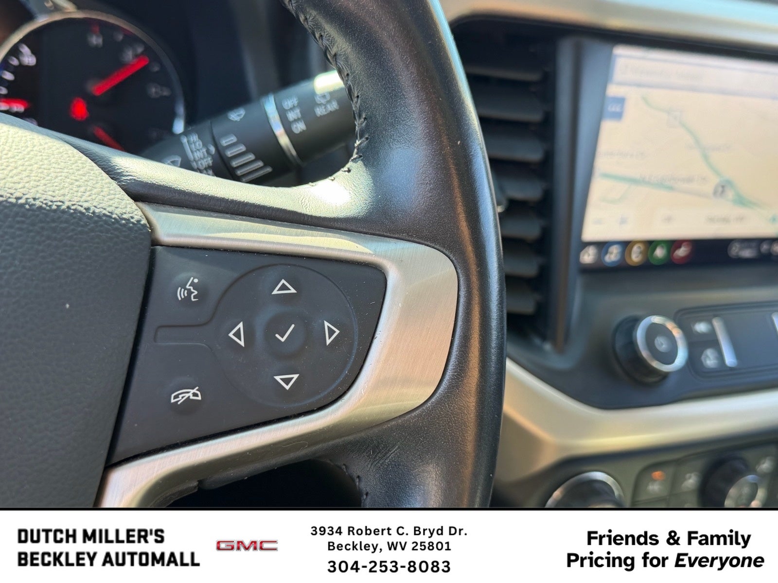 2022 GMC Acadia Denali