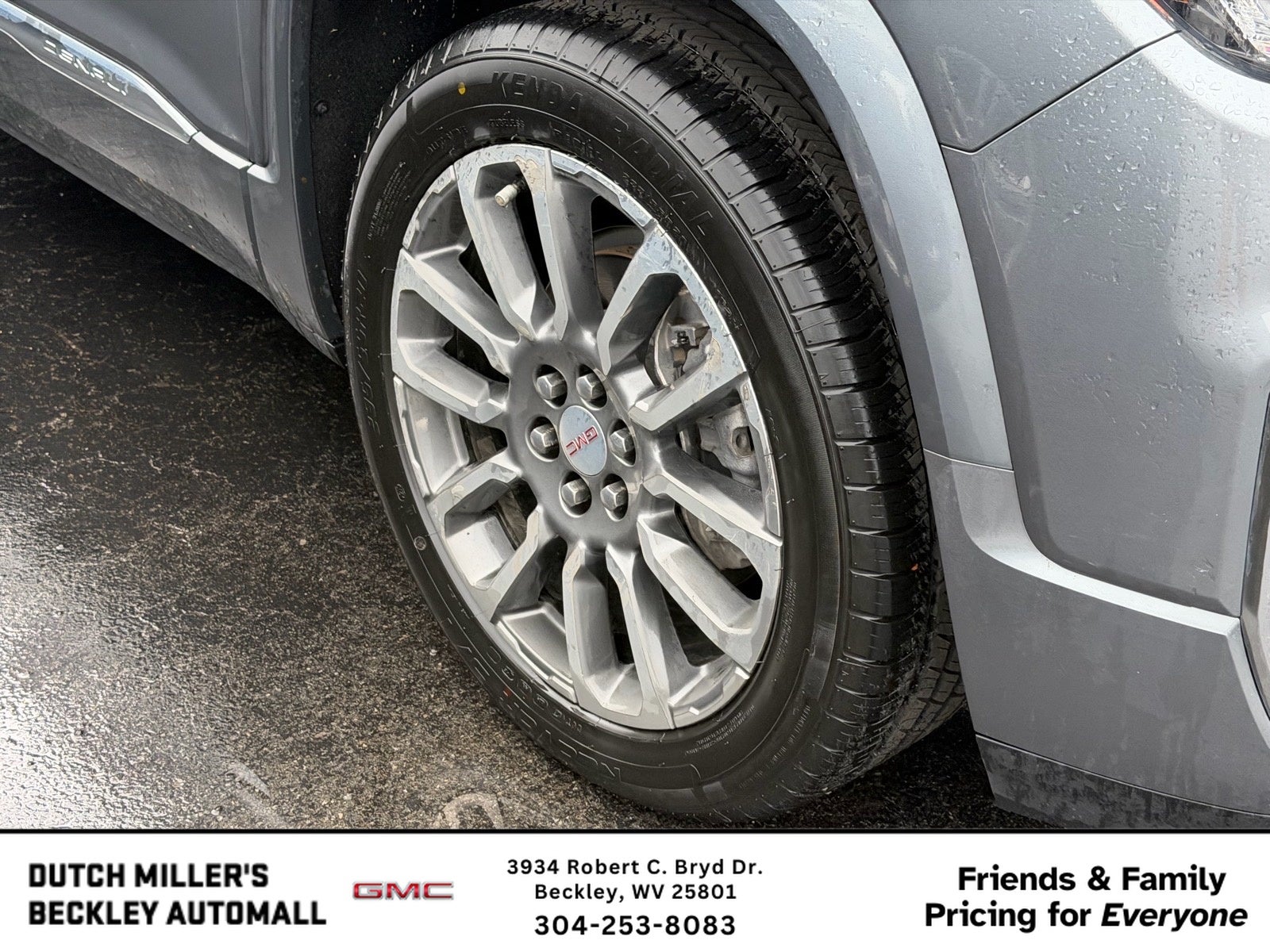 2022 GMC Acadia Denali