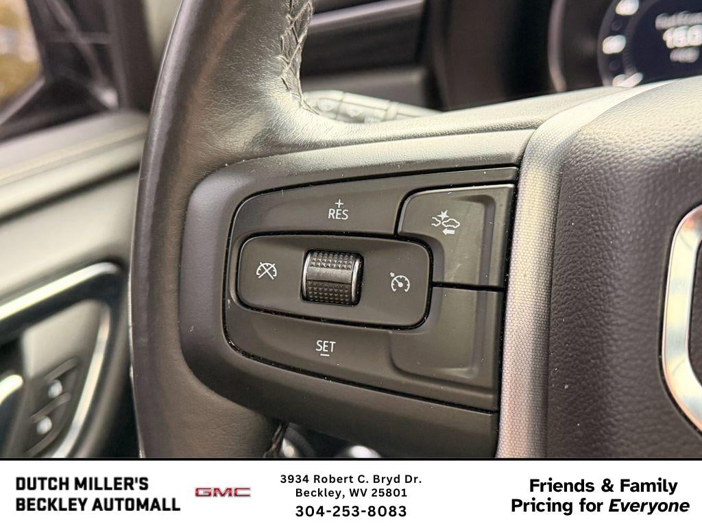 2023 GMC Yukon SLT