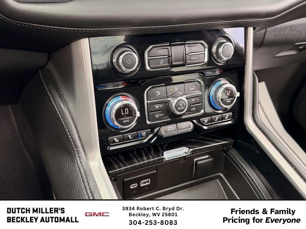 2023 GMC Yukon XL Denali