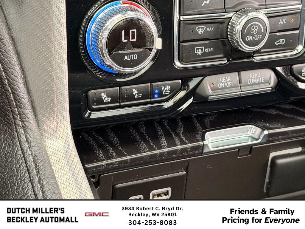 2023 GMC Yukon XL Denali