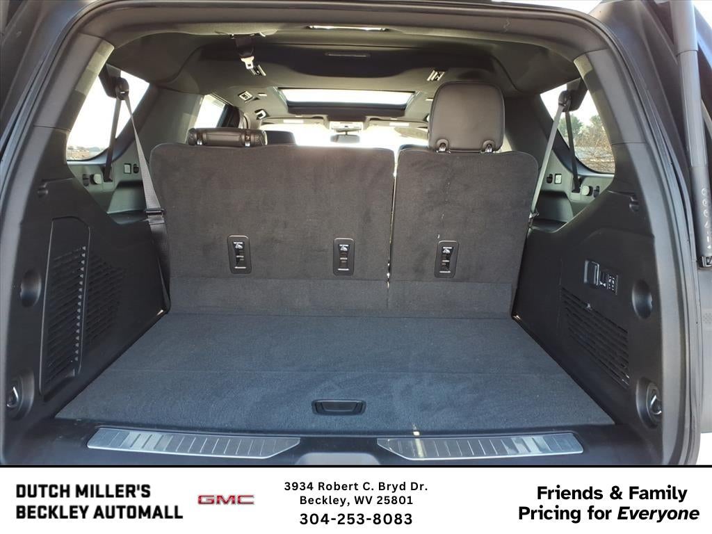 2023 Chevrolet Suburban RST