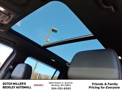 2023 Chevrolet Suburban RST