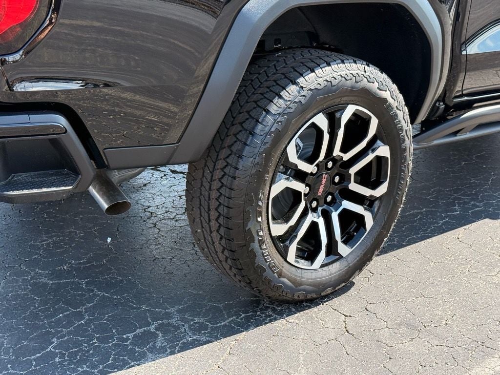 2025 GMC Canyon AT4