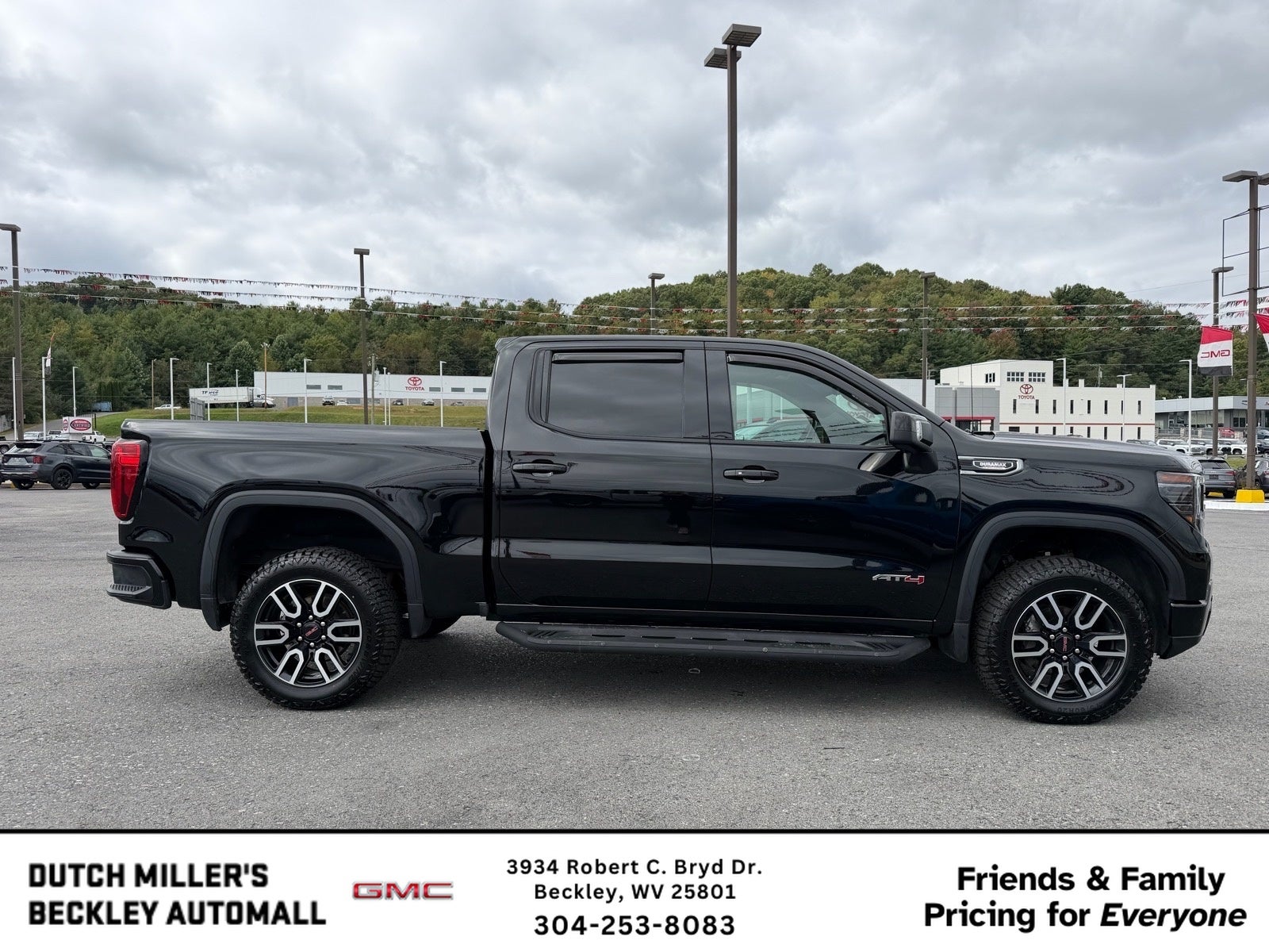 2025 GMC Sierra 1500 AT4