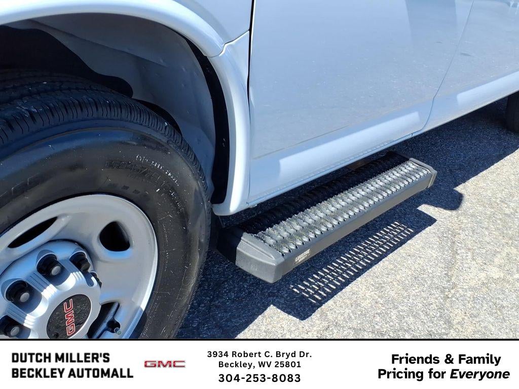 2019 GMC Savana Cargo 2500 RWD 2500 135"