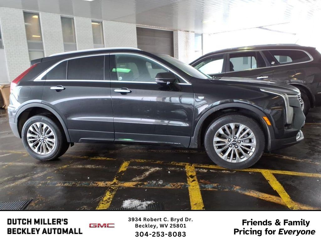2024 Cadillac XT4 Premium Luxury