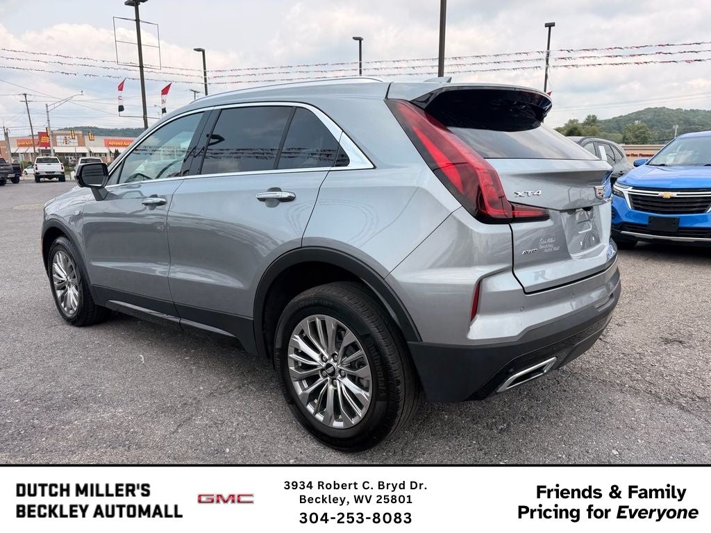2025 Cadillac XT4 Premium Luxury
