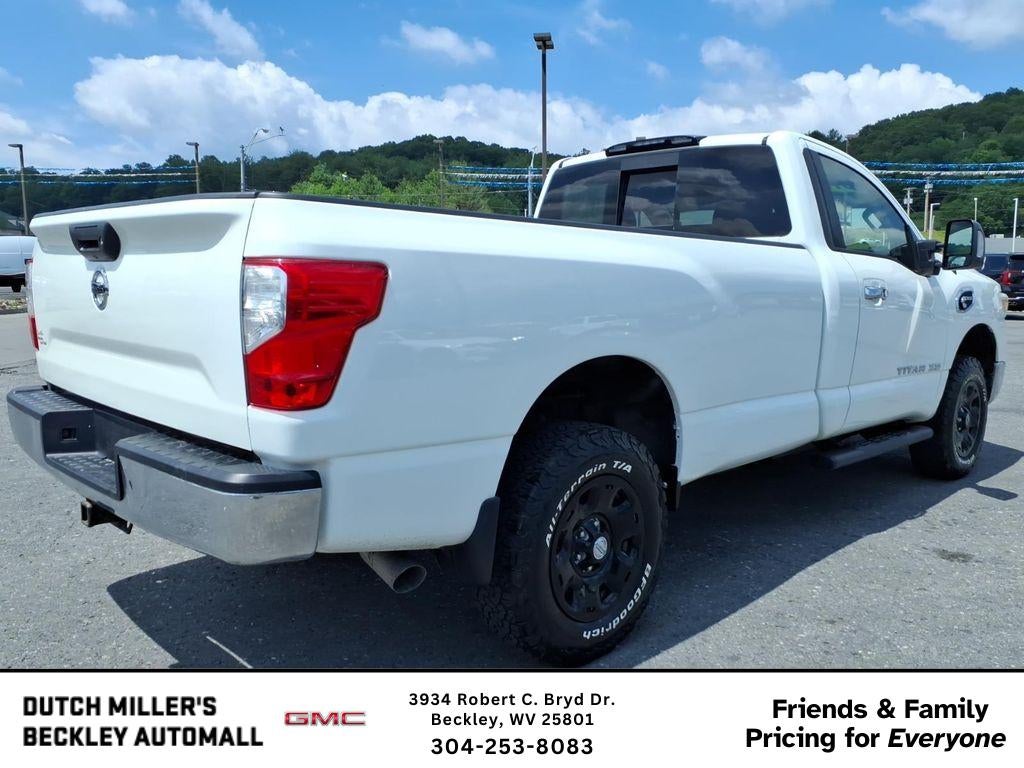 2017 Nissan Titan XD SV