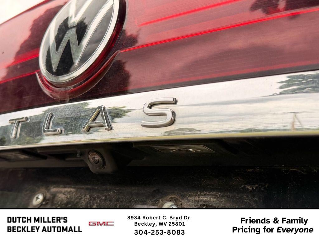 2025 Volkswagen Atlas 2.0T SE w/Technology