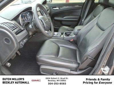 2023 Chrysler 300 Touring L