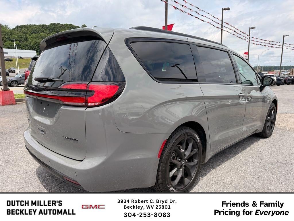 2025 Chrysler Pacifica Limited
