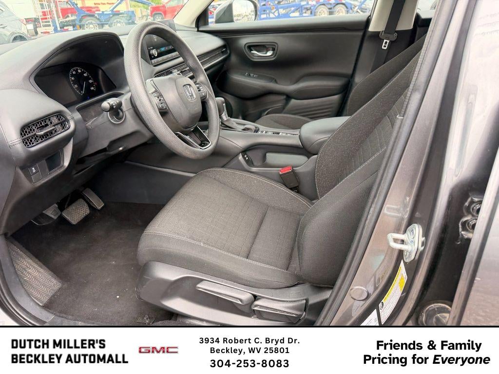 2025 Honda HR-V LX