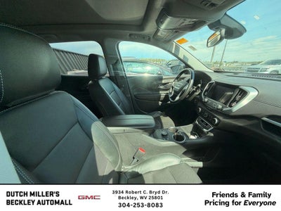 2023 GMC Terrain SLT