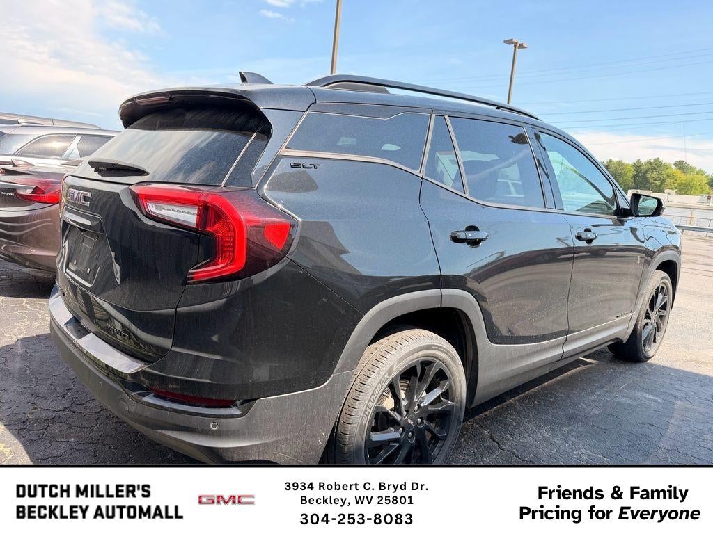 2023 GMC Terrain SLT