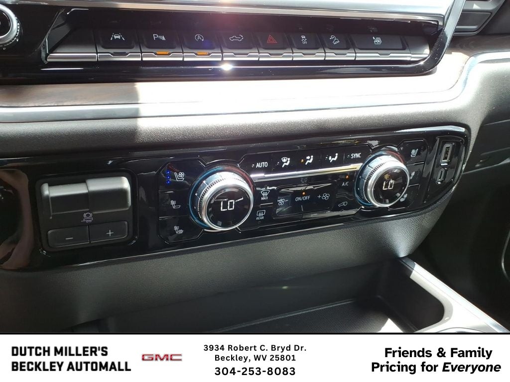 2025 GMC Sierra 1500 SLT