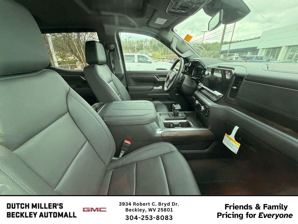 2025 GMC Sierra 1500 SLT