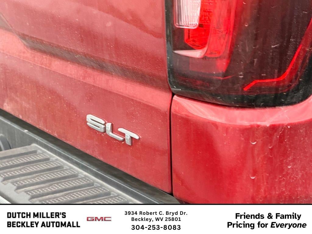 2025 GMC Sierra 1500 SLT