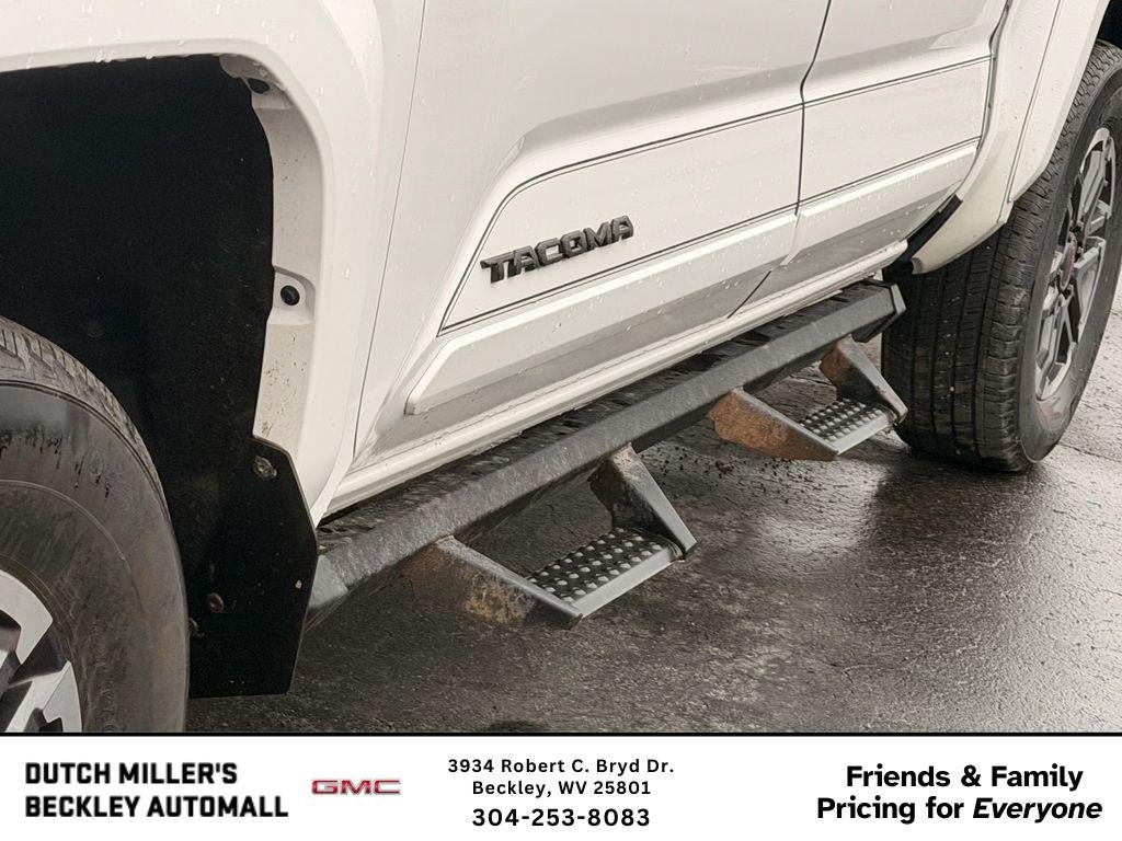 2024 Toyota Tacoma 4WD SR5