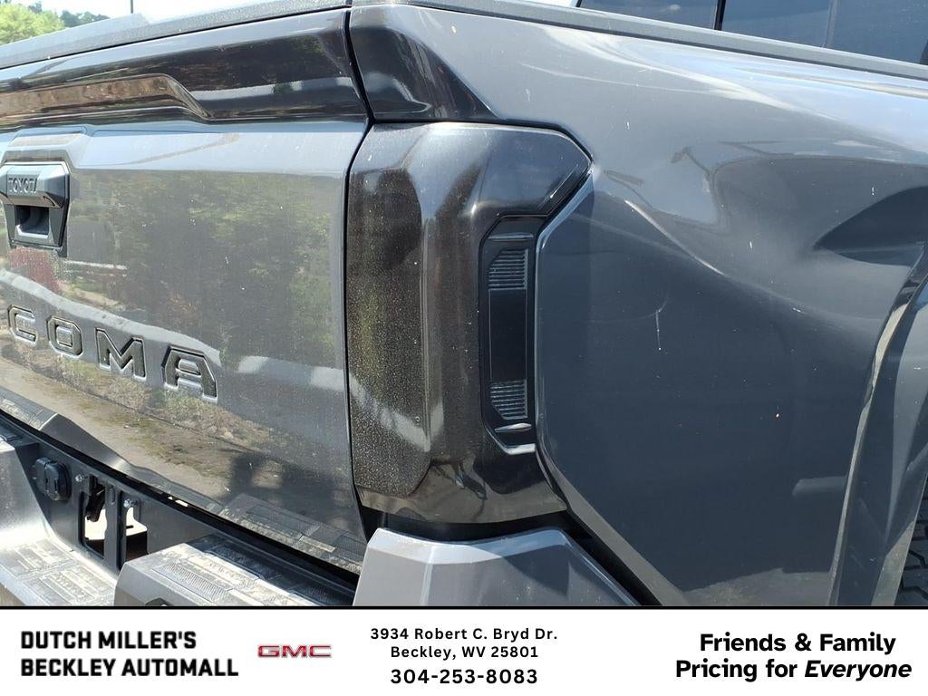 2024 Toyota Tacoma 4WD SR5
