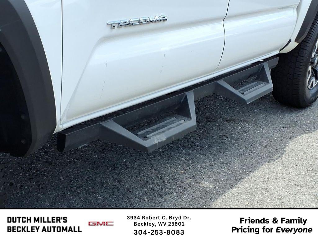 2023 Toyota Tacoma 4WD SR