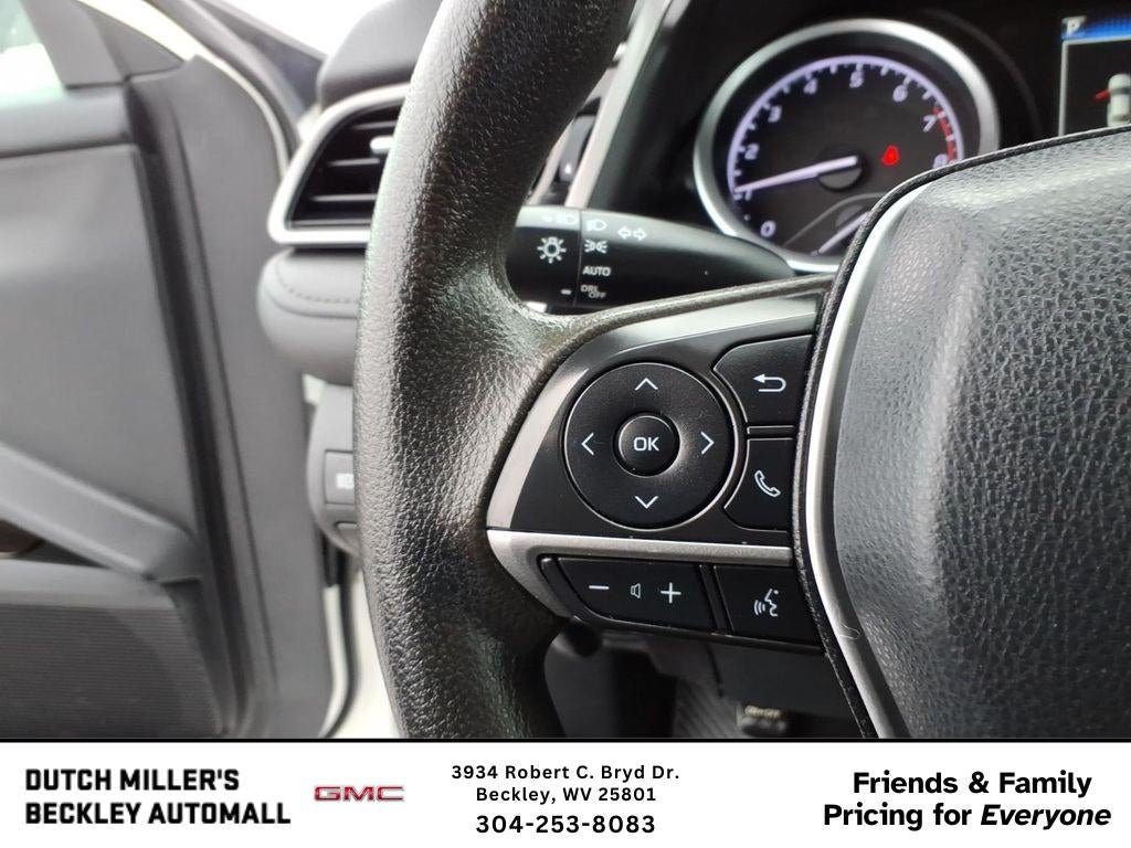 2022 Toyota Camry LE