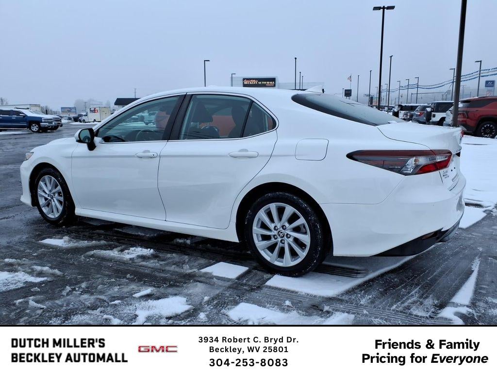 2022 Toyota Camry LE