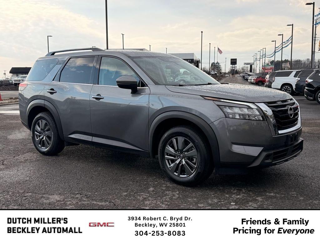 2024 Nissan Pathfinder SV