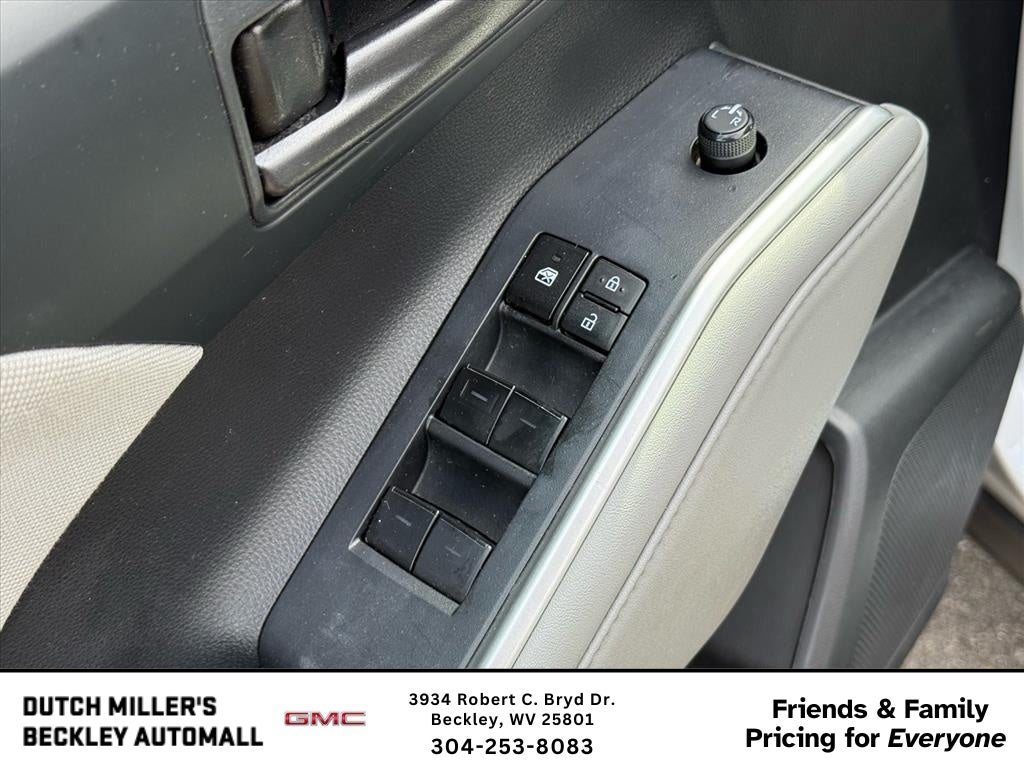 2023 Toyota Highlander Hybrid LE