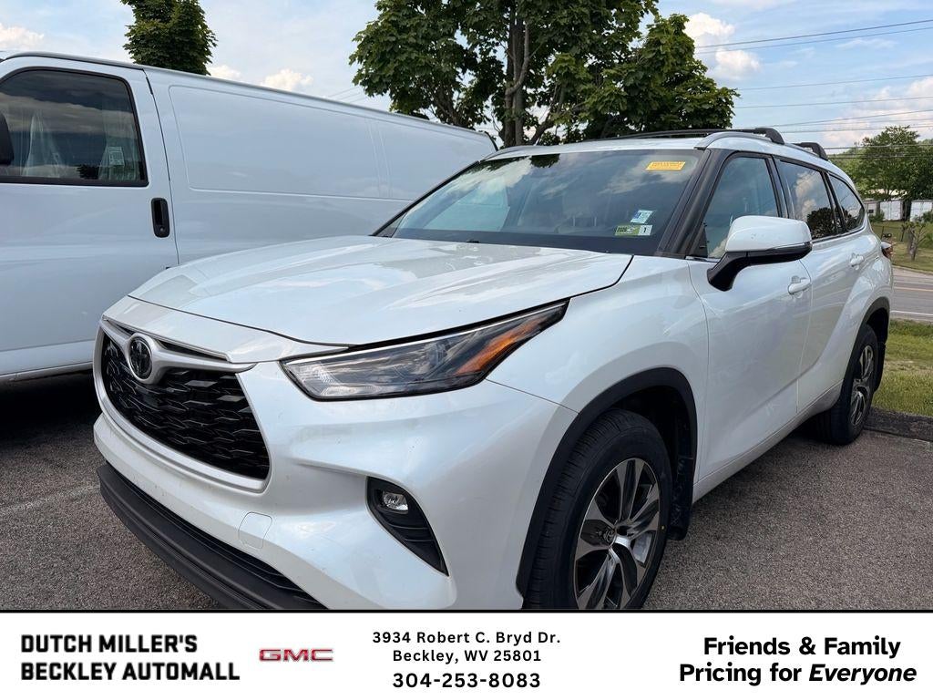 2022 Toyota Highlander XLE