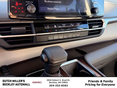 2024 Toyota Sienna LE