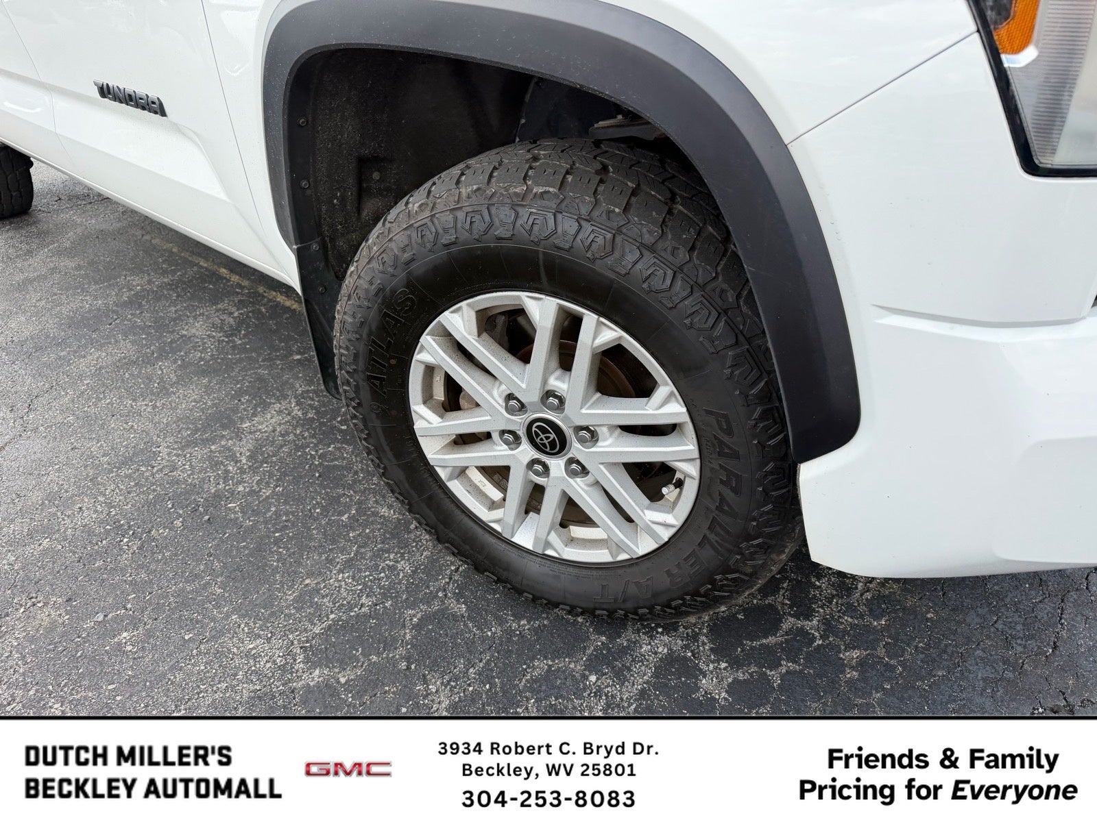 2024 Toyota Tundra 4WD SR5