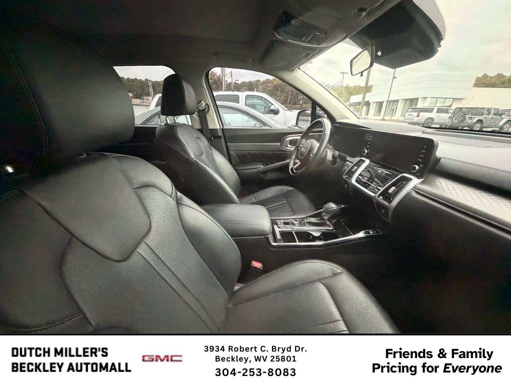 2022 Kia Sorento SX