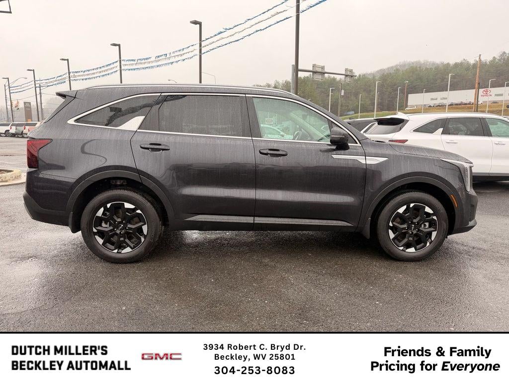 2025 Kia Sorento S