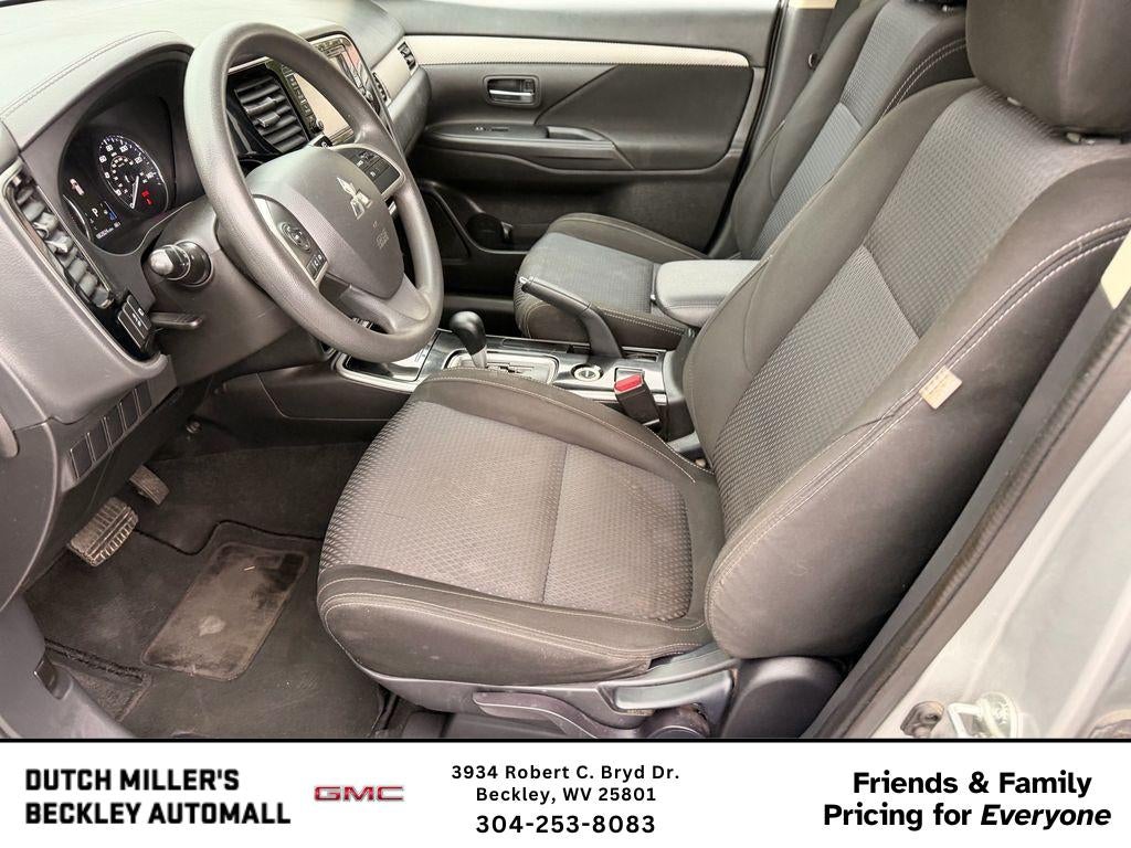 2018 Mitsubishi Outlander ES