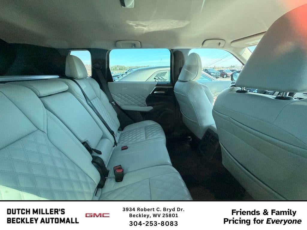 2022 Mitsubishi Outlander SEL