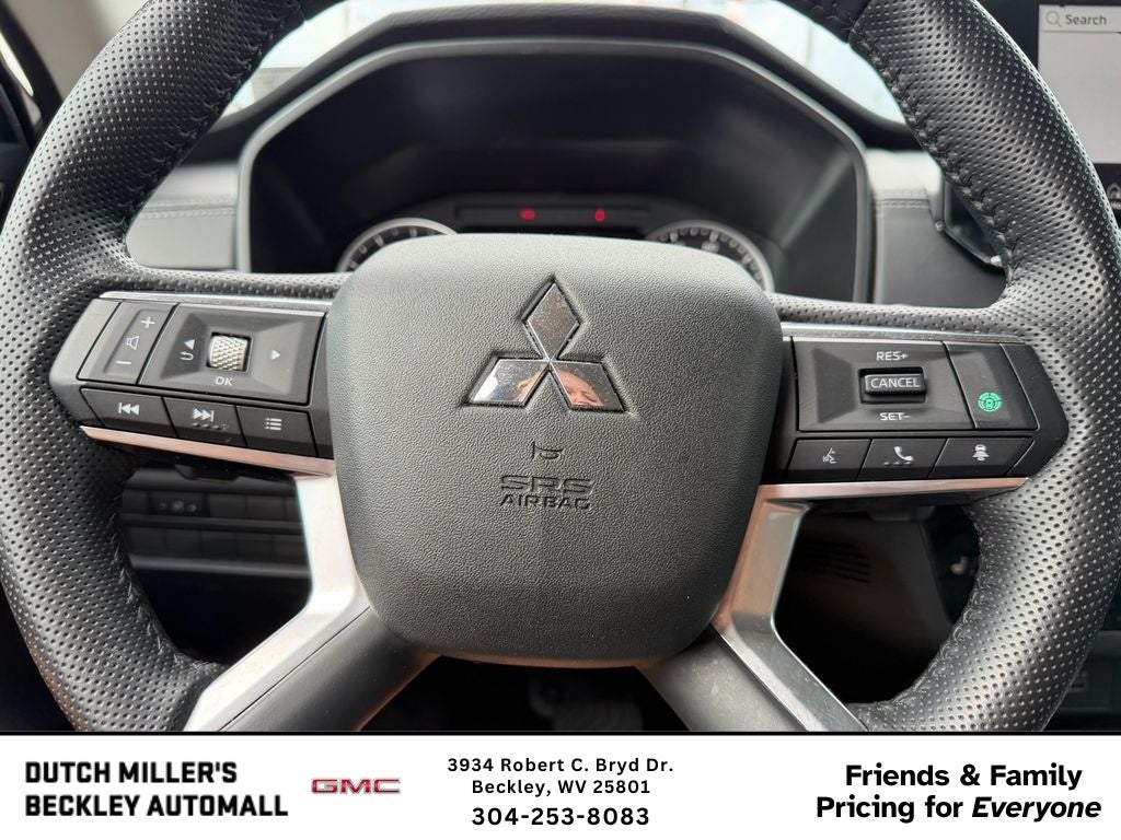 2024 Mitsubishi Outlander SE
