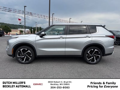 2024 Mitsubishi Outlander SE