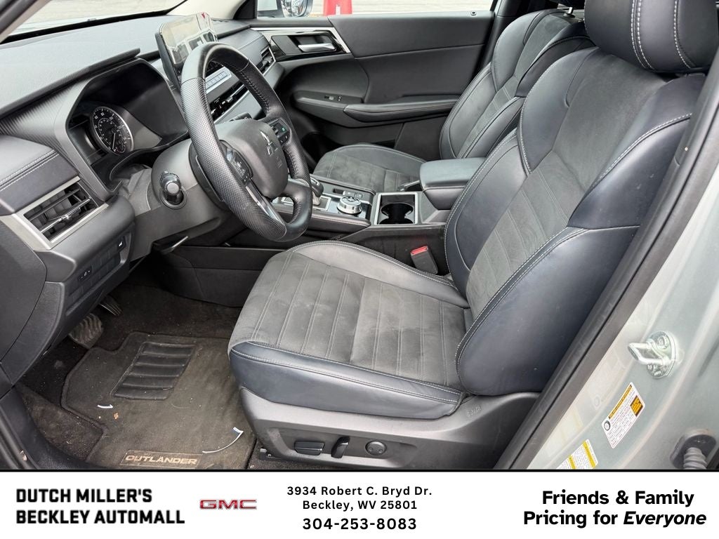 2024 Mitsubishi Outlander SE