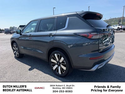 2025 Mitsubishi Outlander SE
