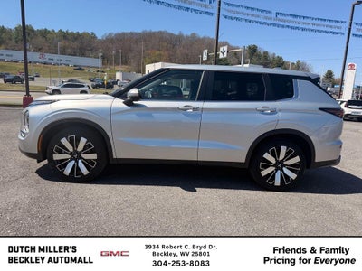 2025 Mitsubishi Outlander SE