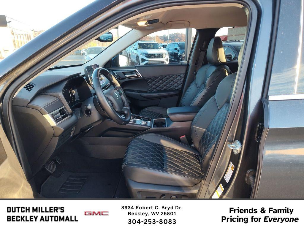 2024 Mitsubishi Outlander SEL