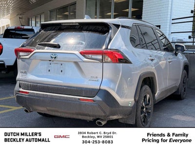 2022 Toyota RAV4 Hybrid XLE