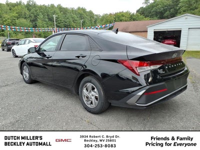 2025 Hyundai Elantra SE