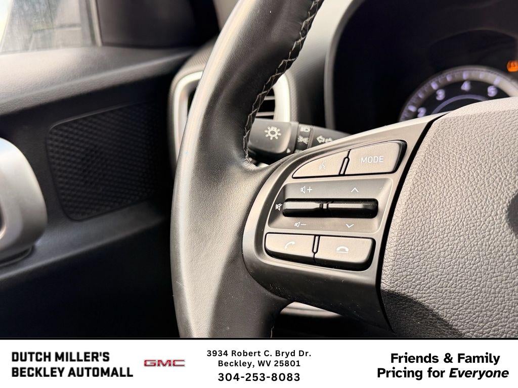 2020 Hyundai Venue SEL