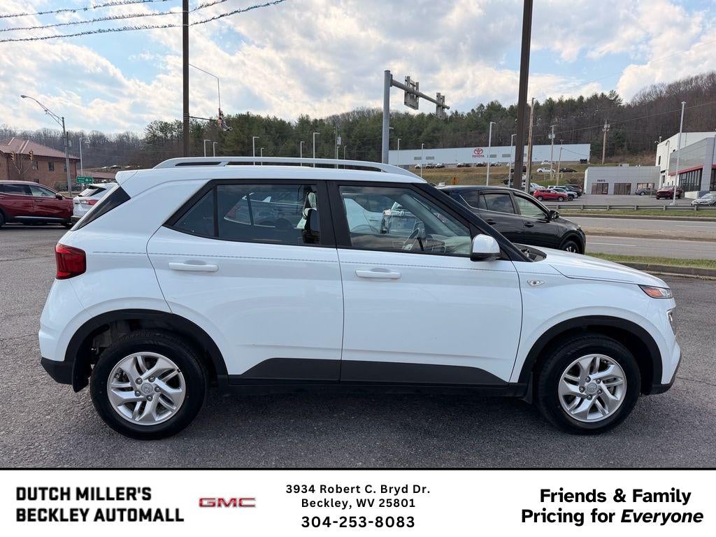 2020 Hyundai Venue SEL