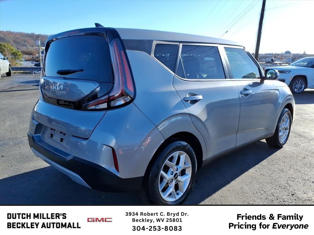 2023 Kia Soul LX