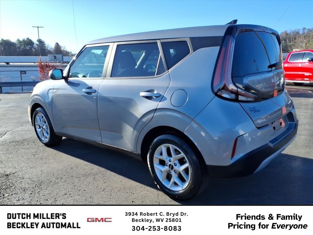 2023 Kia Soul LX