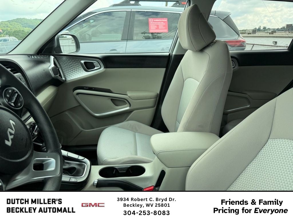 2025 Kia Soul LX