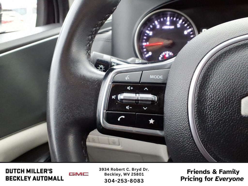 2024 Kia Carnival LX